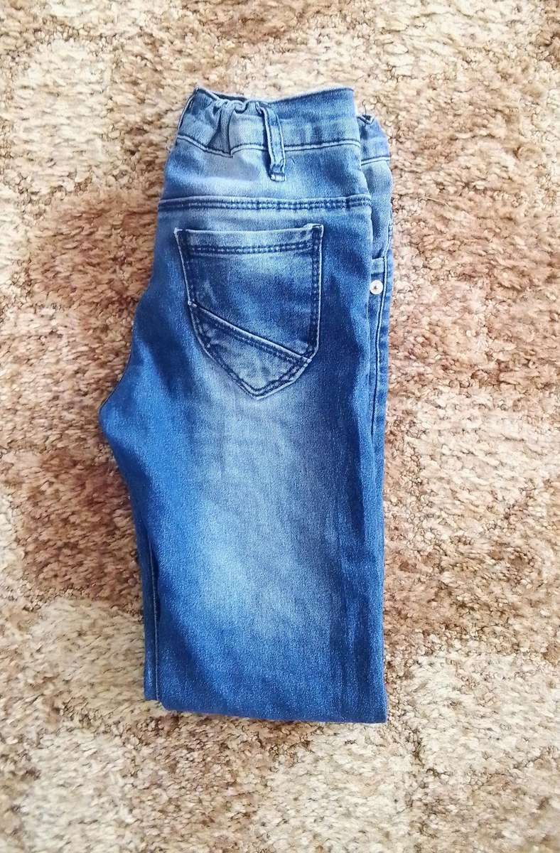 Girls jeans 8-9 years