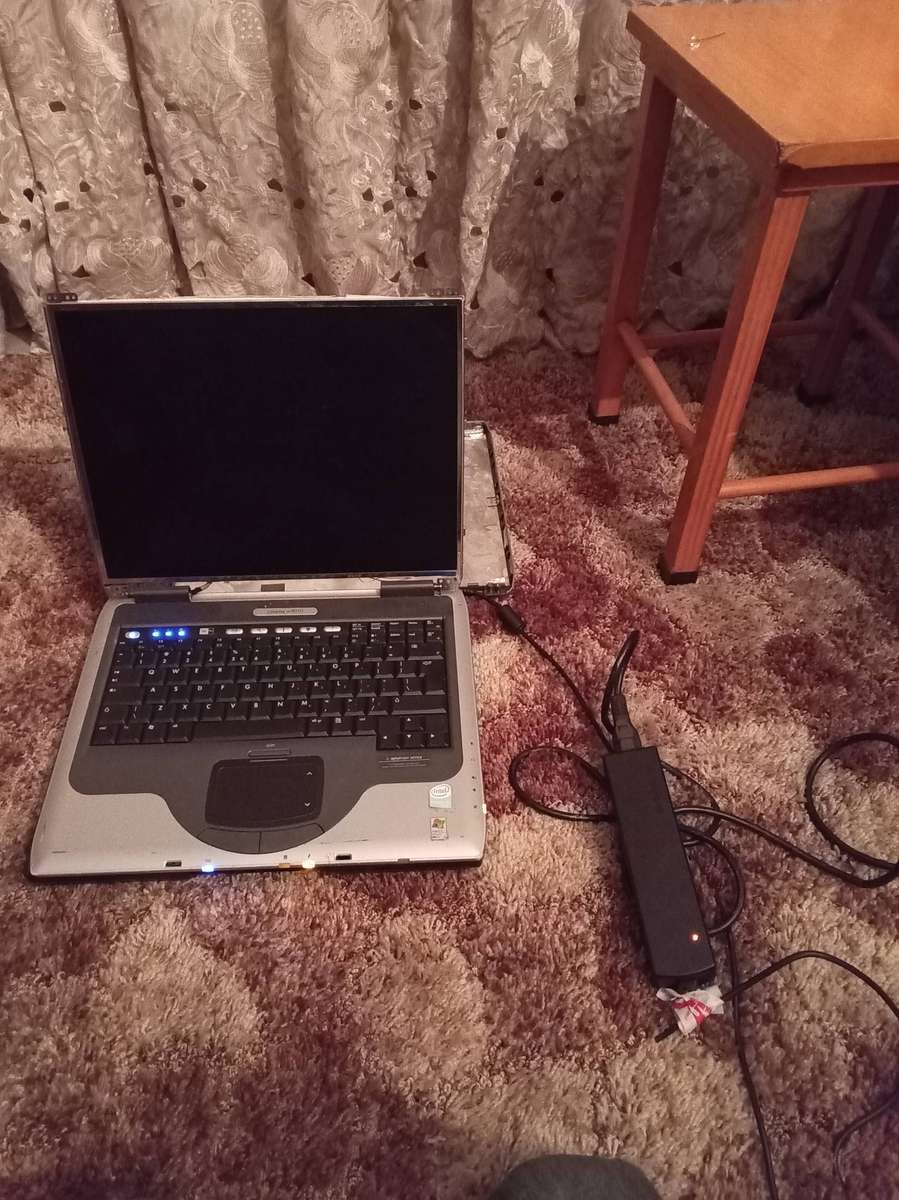 HP Laptop ( please read)