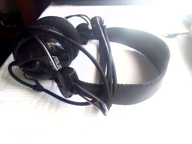 Asus EQ-06 Head phones