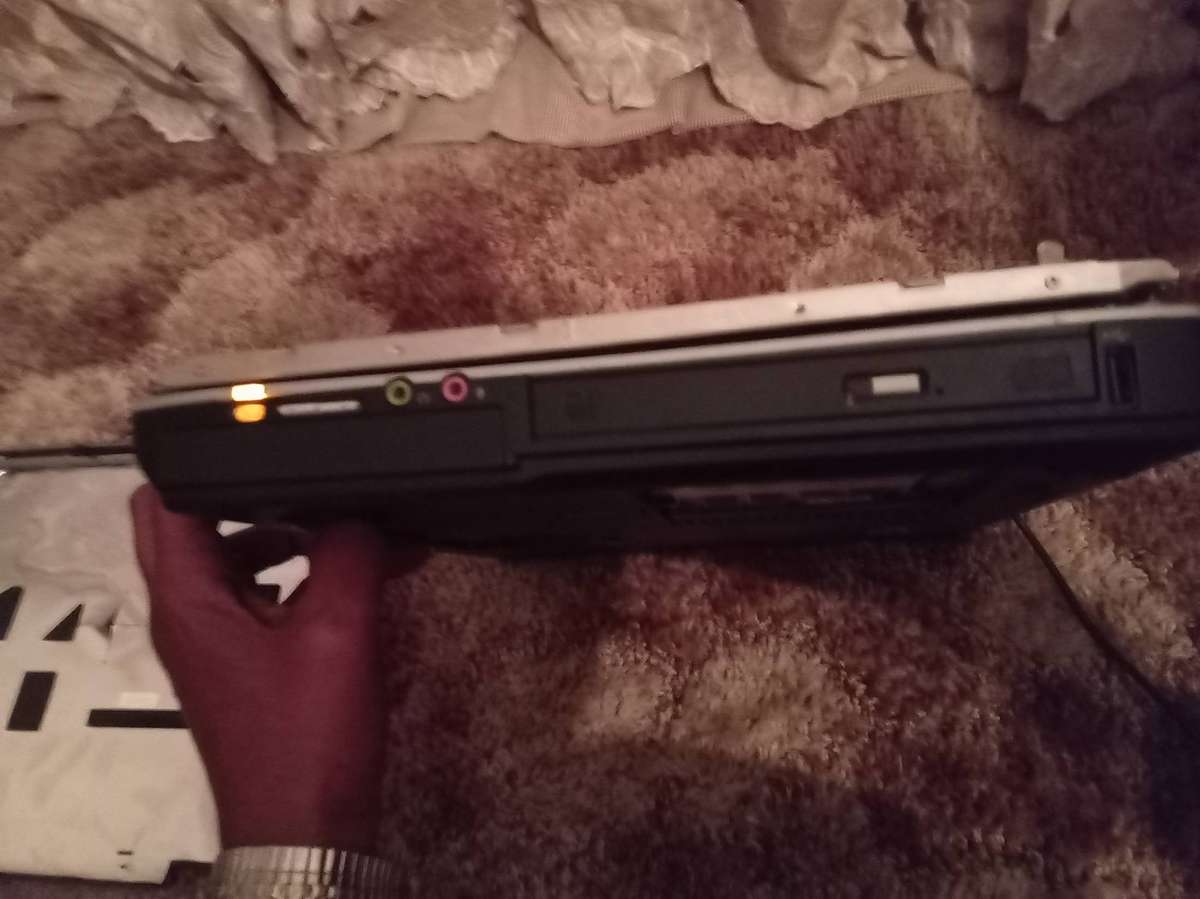 HP Laptop ( please read)