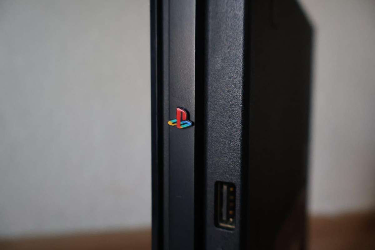 PlayStation 2 Slim Console | Used | Fully Working | Includes Original Controller, Memory Card