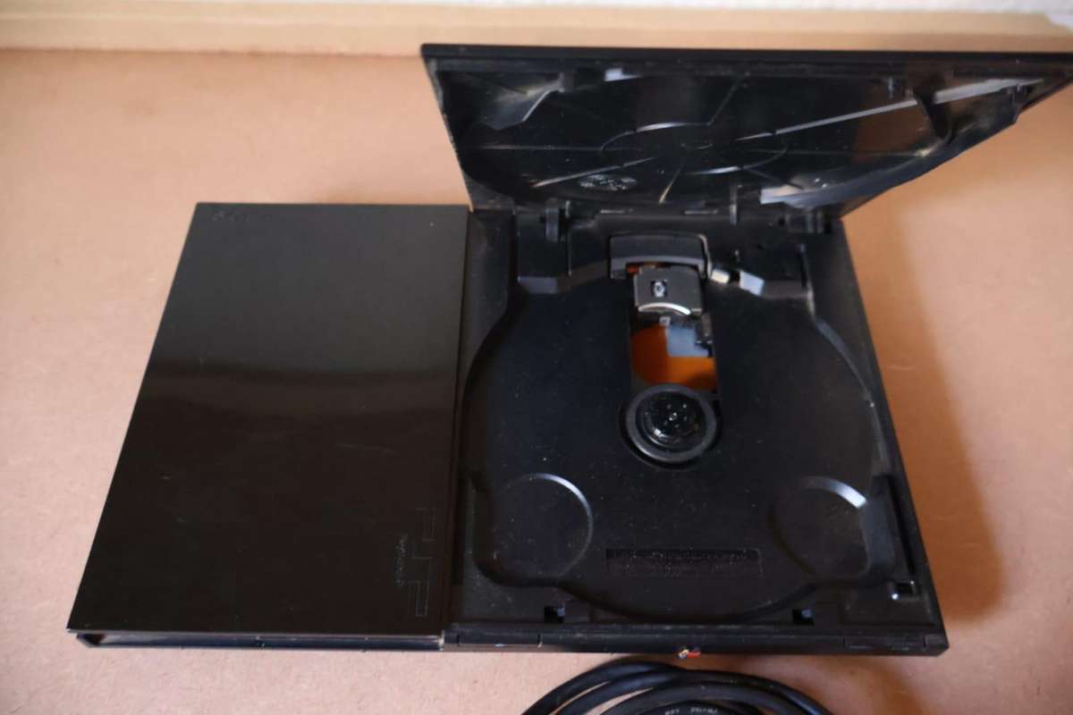 PlayStation 2 Slim Console | Used | Fully Working | Includes Original Controller, Memory Card