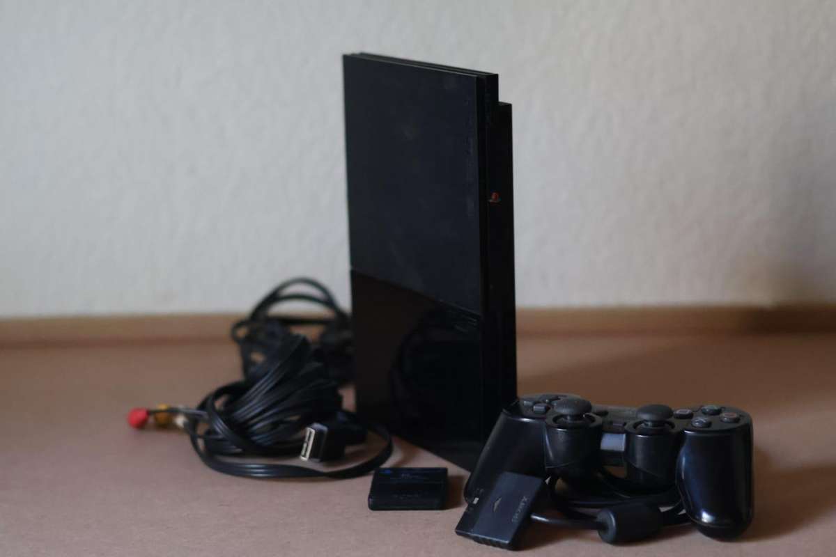 PlayStation 2 Slim Console | Used | Fully Working | Includes Original Controller, Memory Card