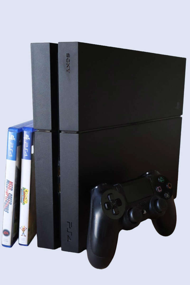 PlayStation 4 (PS4)