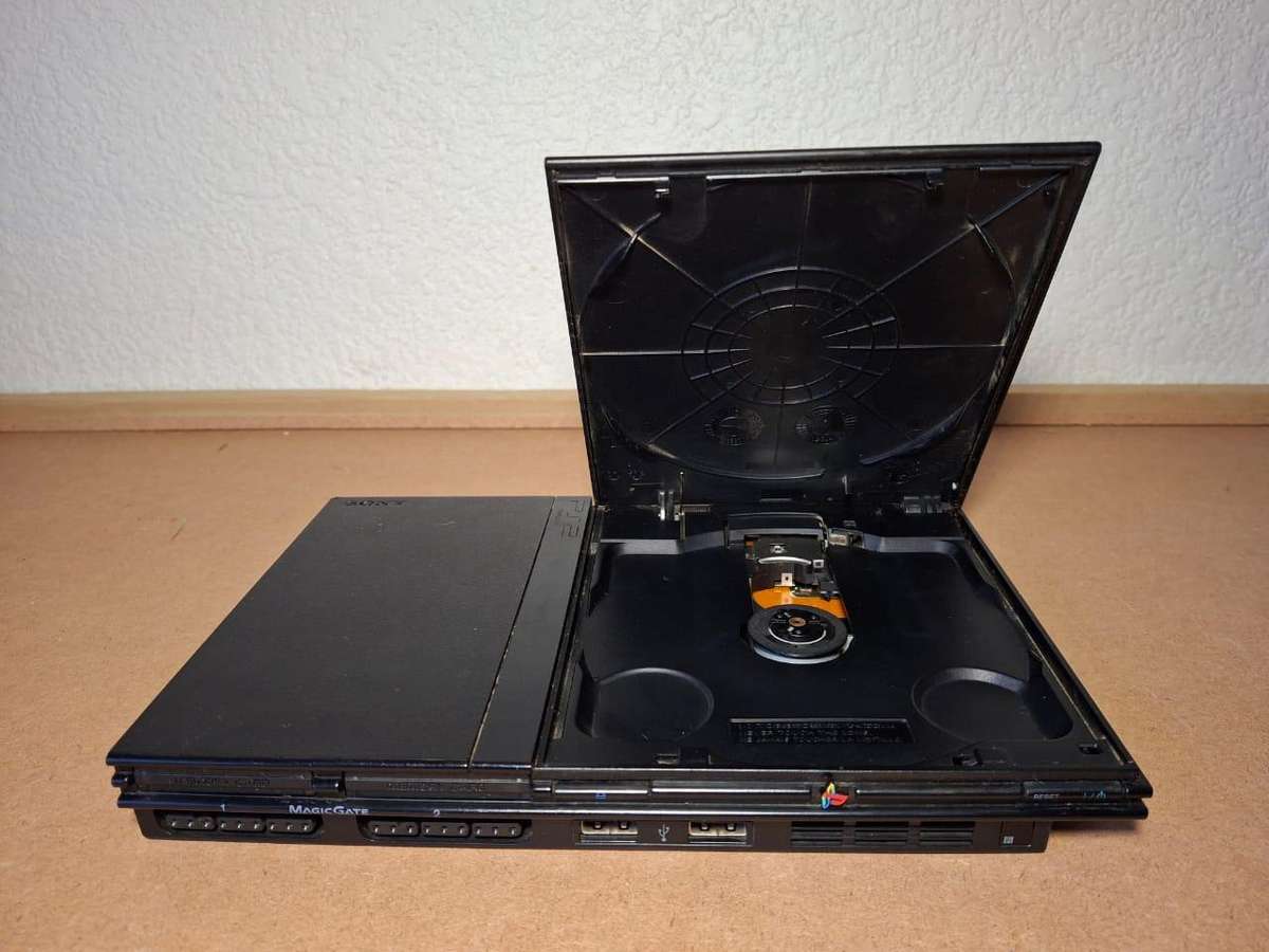 PlayStation 2 Slim Console