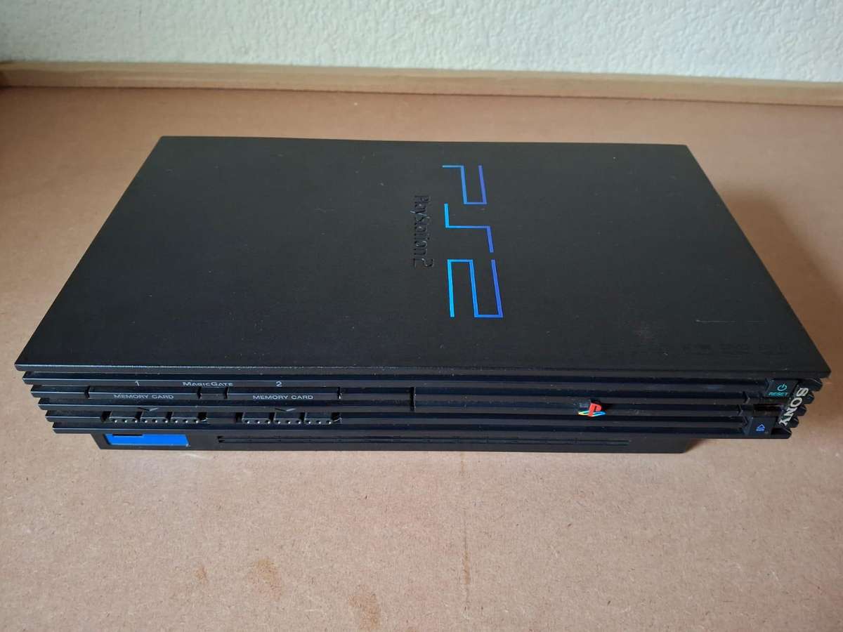 PlayStation 2 Phat Console