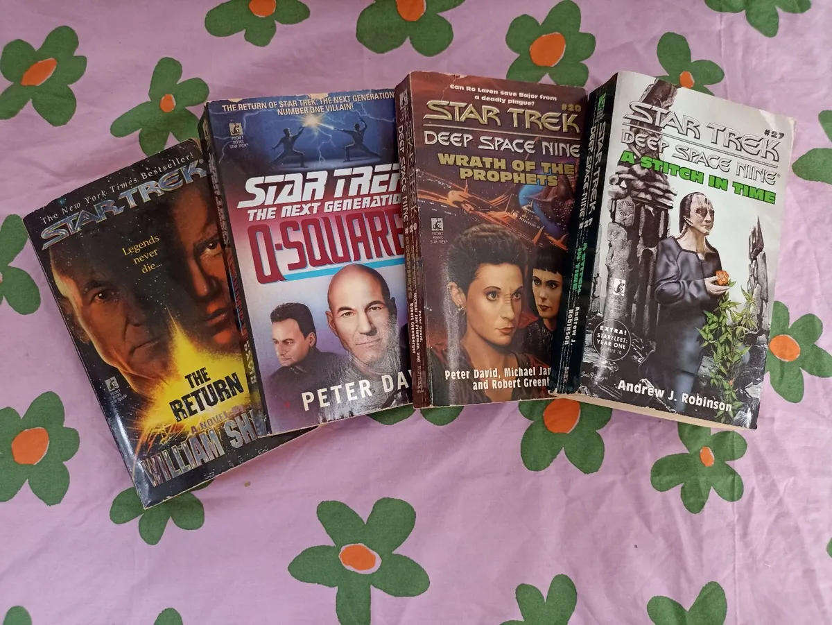 Star Trek Book Lot