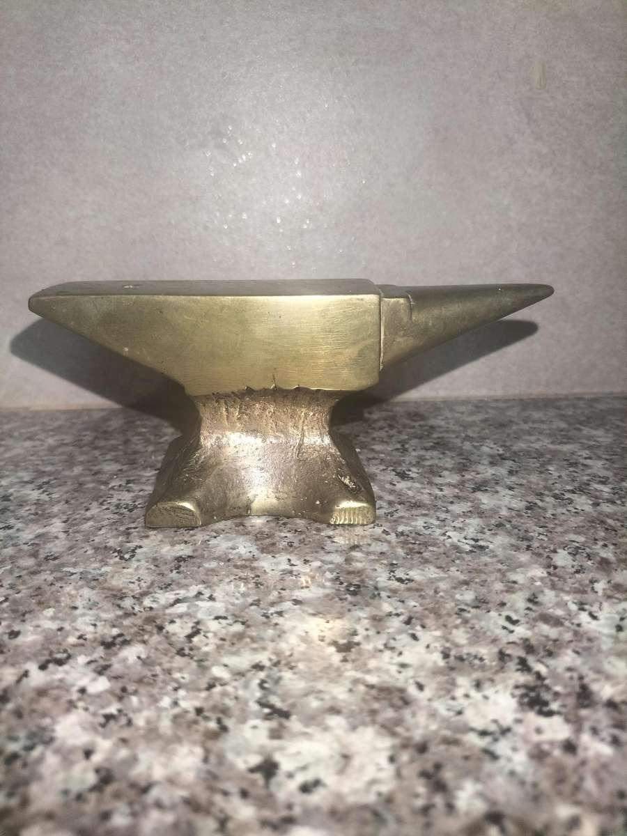 Small, vintage solid brass anvil 800g