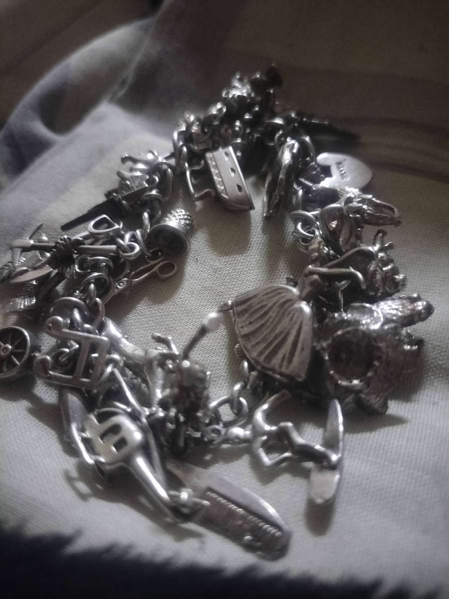 Vintage Silver 31 charms bracelet MAKE AN OFFER