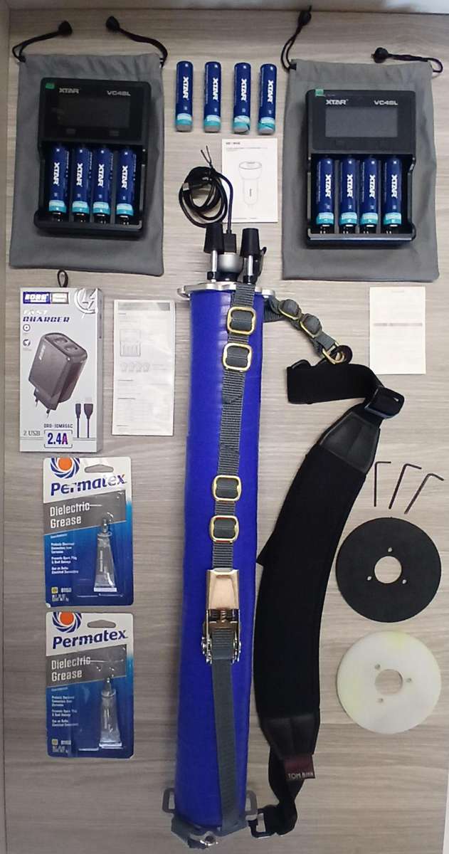 RECHARGEABLE HOUSE/CAMPING POWER PACK