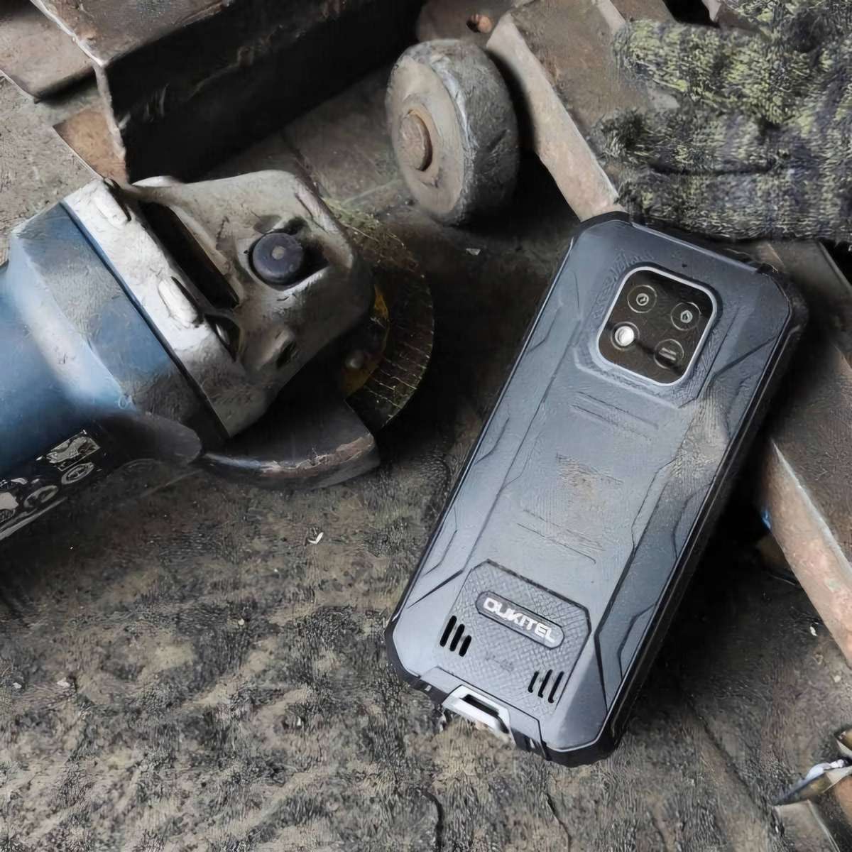 OUKITEL WP18 - 4G IP68 RUGGED SMARTPHONE WITH 12500mAh, 5.93",IP68