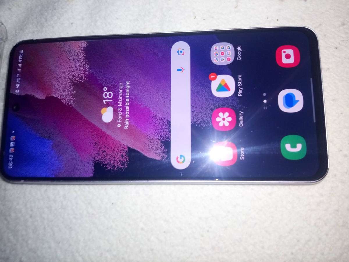 SAMSUNG GALAXY S21 FE 5G SMARTPHONE ||128GB/6G IN DISPLAY FINGERPRINT, BIG BATTERY