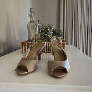  Elegant Nude OpenToe Heels by Queue | Size 5 | Never Worn 