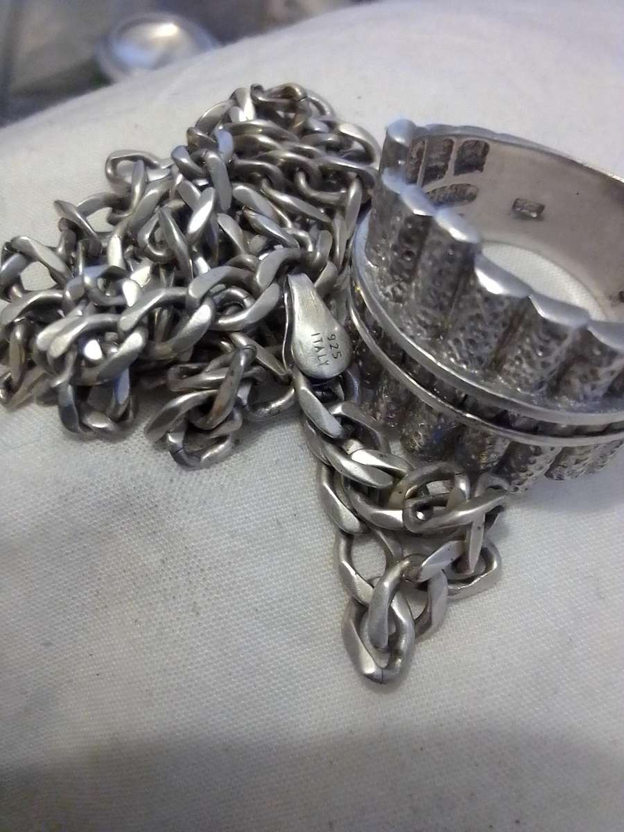 Silver ring and Chain