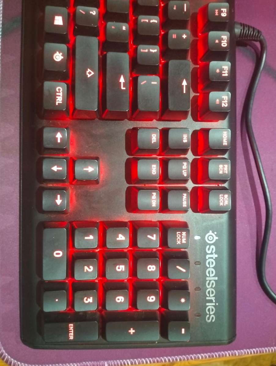 SteelSeries Apex M750 Mechanical Gaming Keyboard - Used