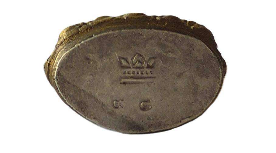 3x Thai Buddhist Amulets  Mixed Styles (Clay & Metal)
