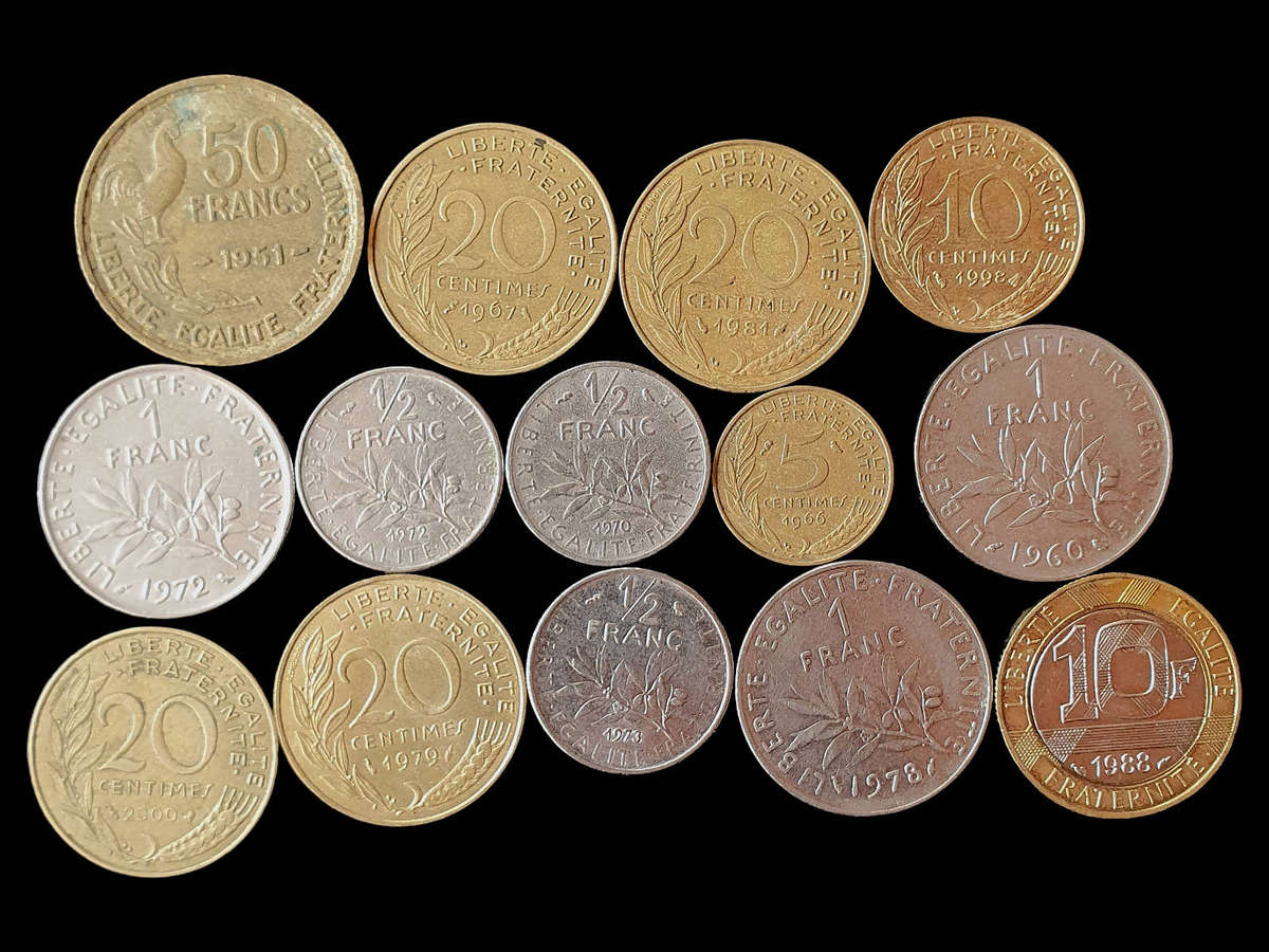 Lot of 14 Vintage French Coins  Francs & Centimes  Pre-Euro Currency