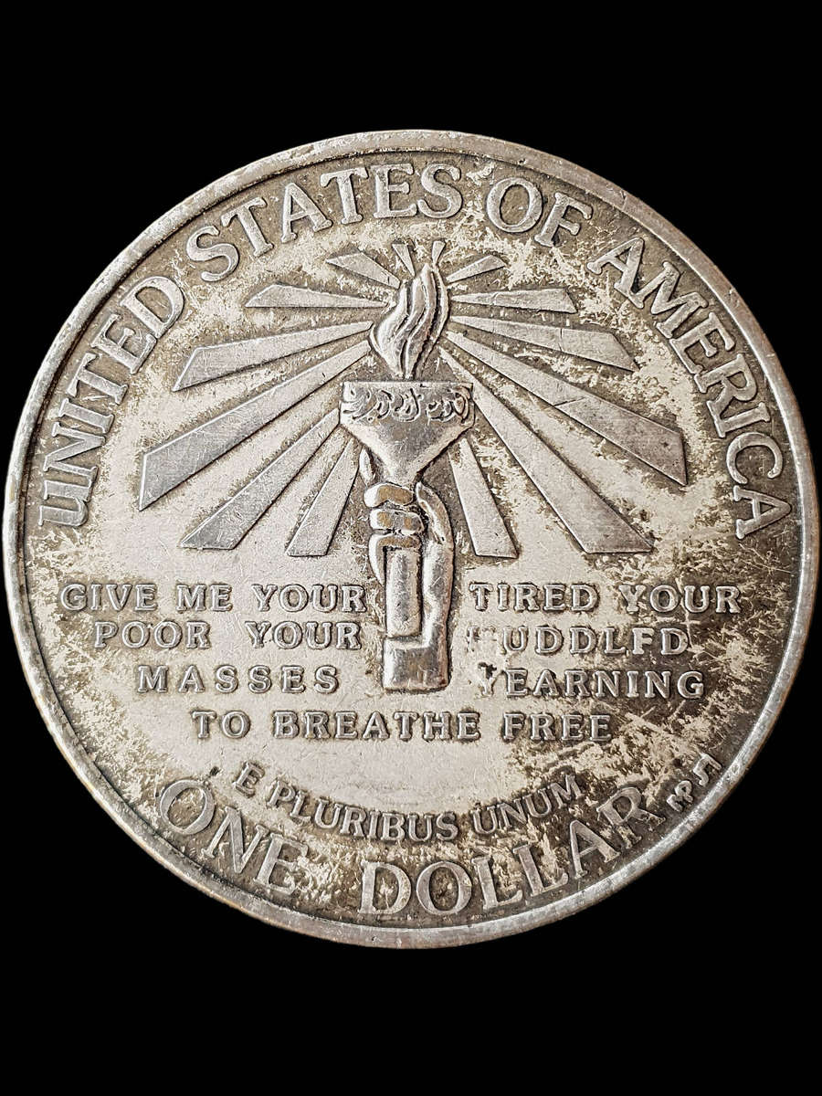 1906 US One Dollar Large Commemorative Coin , Liberty Ellis Island Design (Non Silver)