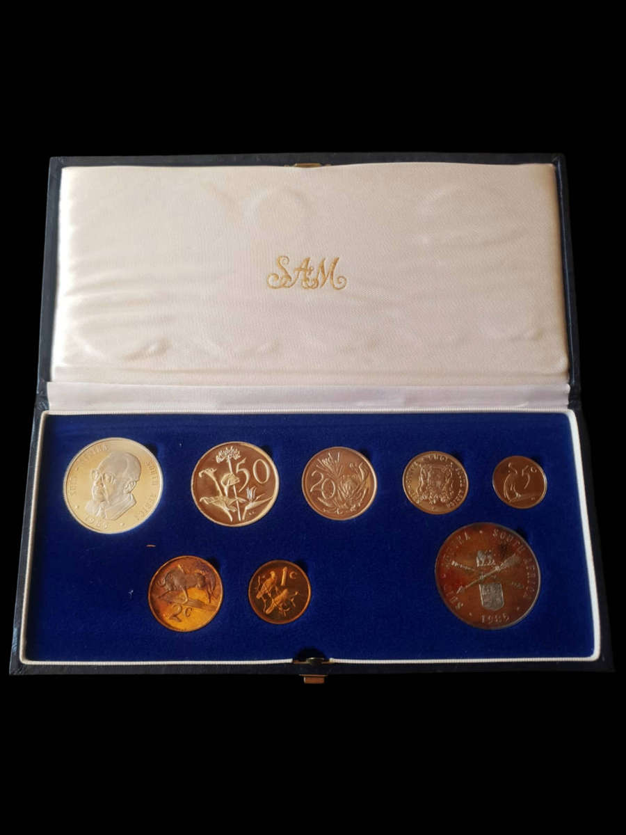 1985 Proof Coin Set  Parliament Commemorative Silver R1 (8 Coins)