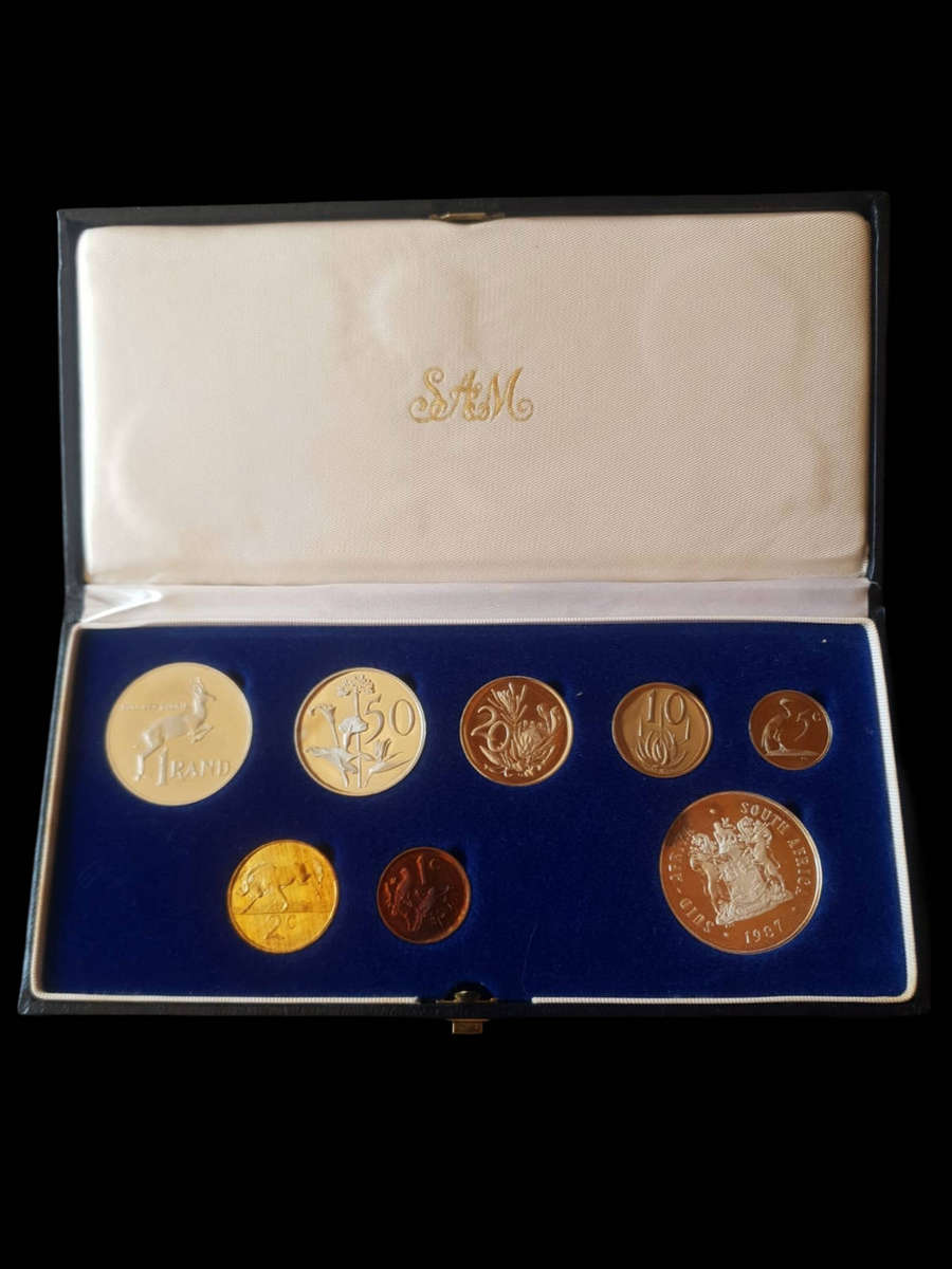 1987 South Africa Proof Coin Set (8 Coins)  Includes Silver 1 Rand  SA Mint Original Case