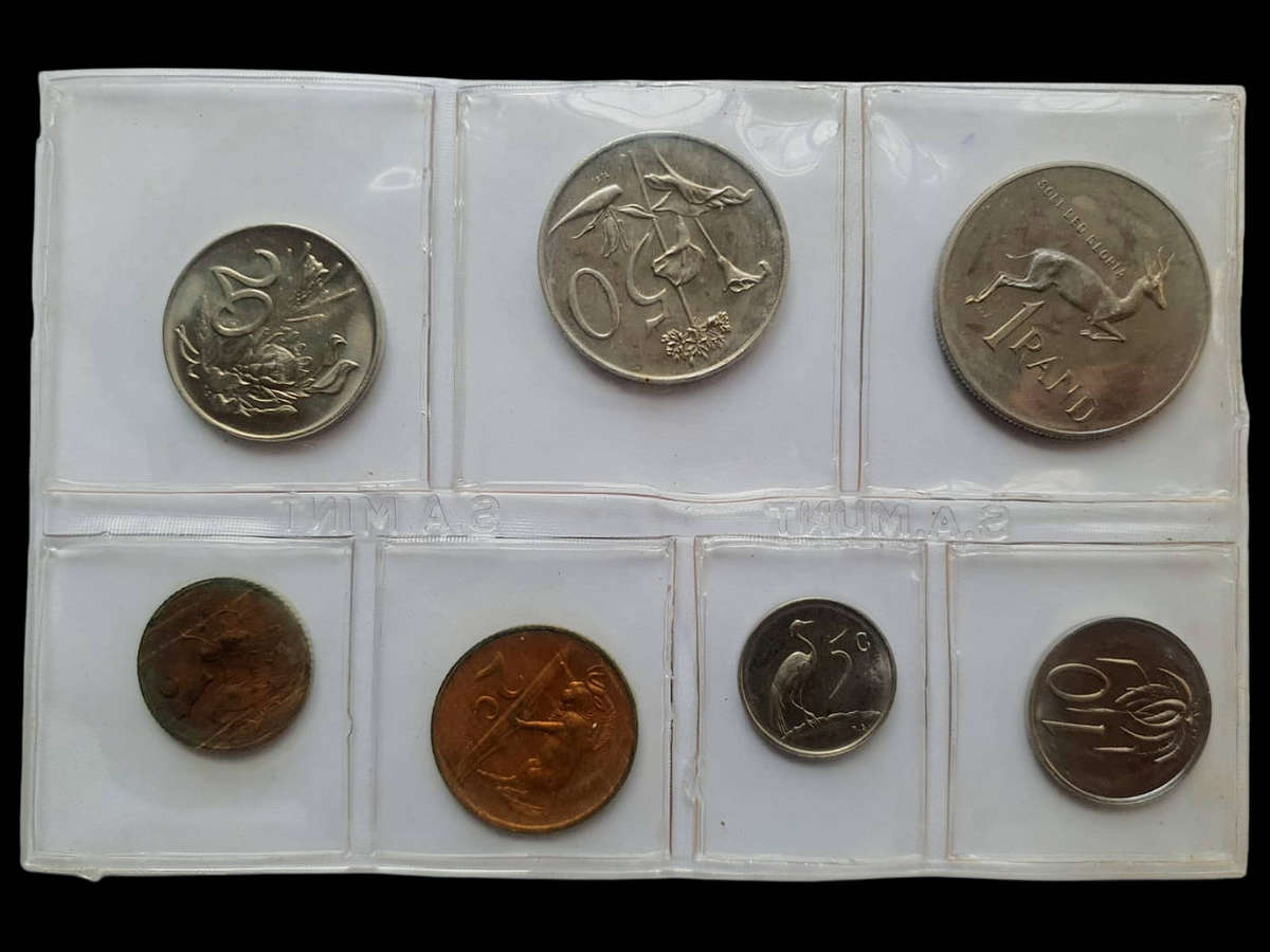 1981 South Africa Official Mint Set  7 Coin Set (1c to 1 Rand)  Low Mintage (10 000)