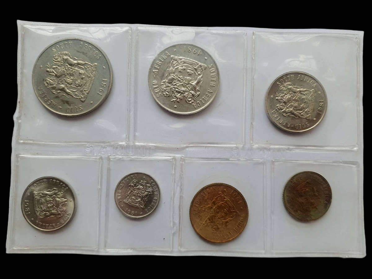 1981 South Africa Official Mint Set  7 Coin Set (1c to 1 Rand)  Low Mintage (10 000)