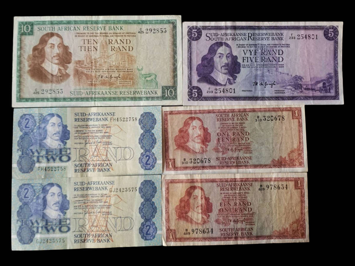 Lot of 6x Old South African Banknotes  R1, R2, R5 & R10 (19671984 Mixed Series)