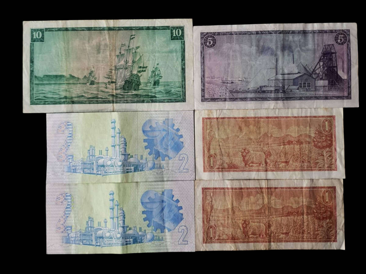 Lot of 6x Old South African Banknotes  R1, R2, R5 & R10 (19671984 Mixed Series)