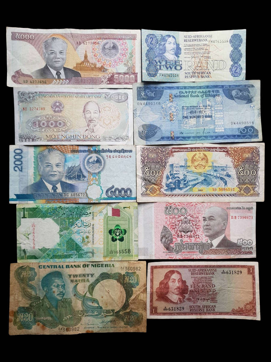 Lot of 10 Mixed World Banknotes  International Collection