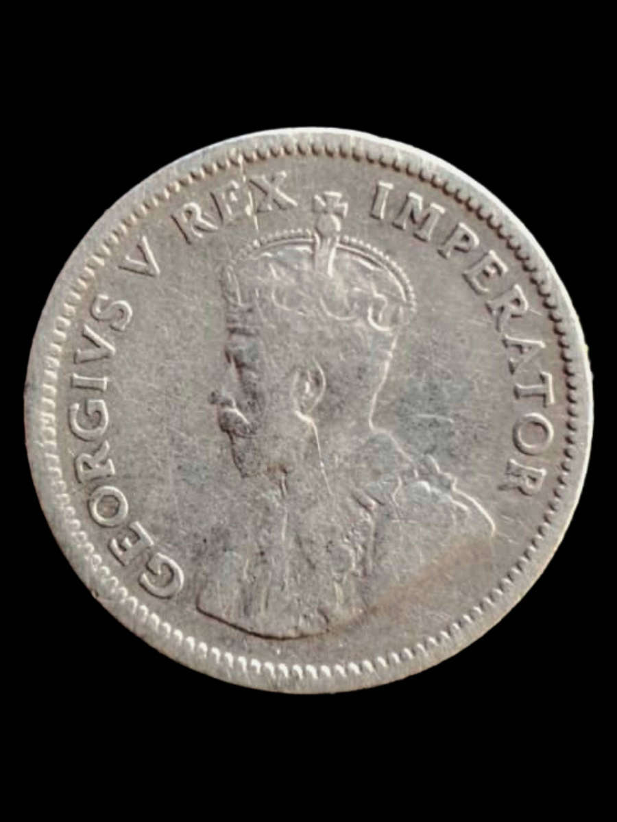 1929 South Africa Silver 6 Pence  King George V (Scarce Early Union Issue)