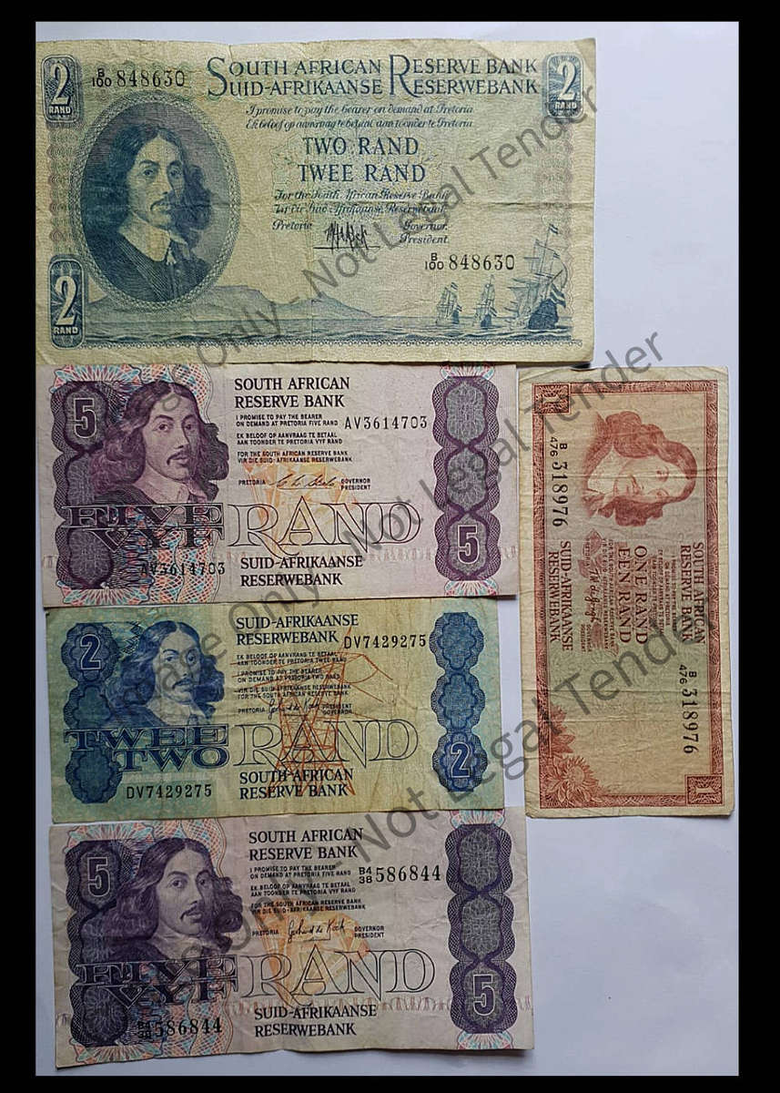 South Africa  Mixed Lot Of 5 Old Banknotes