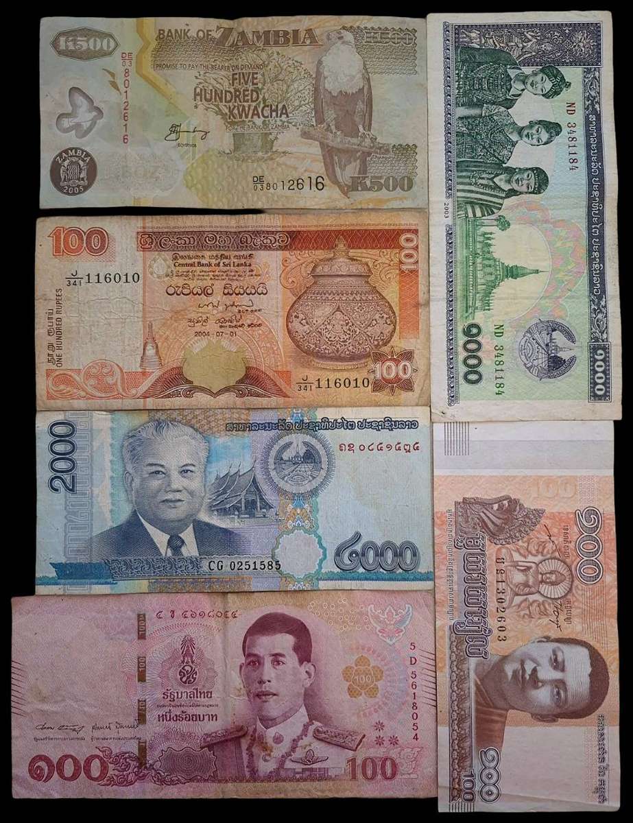 Lot of 6 World Banknotes
