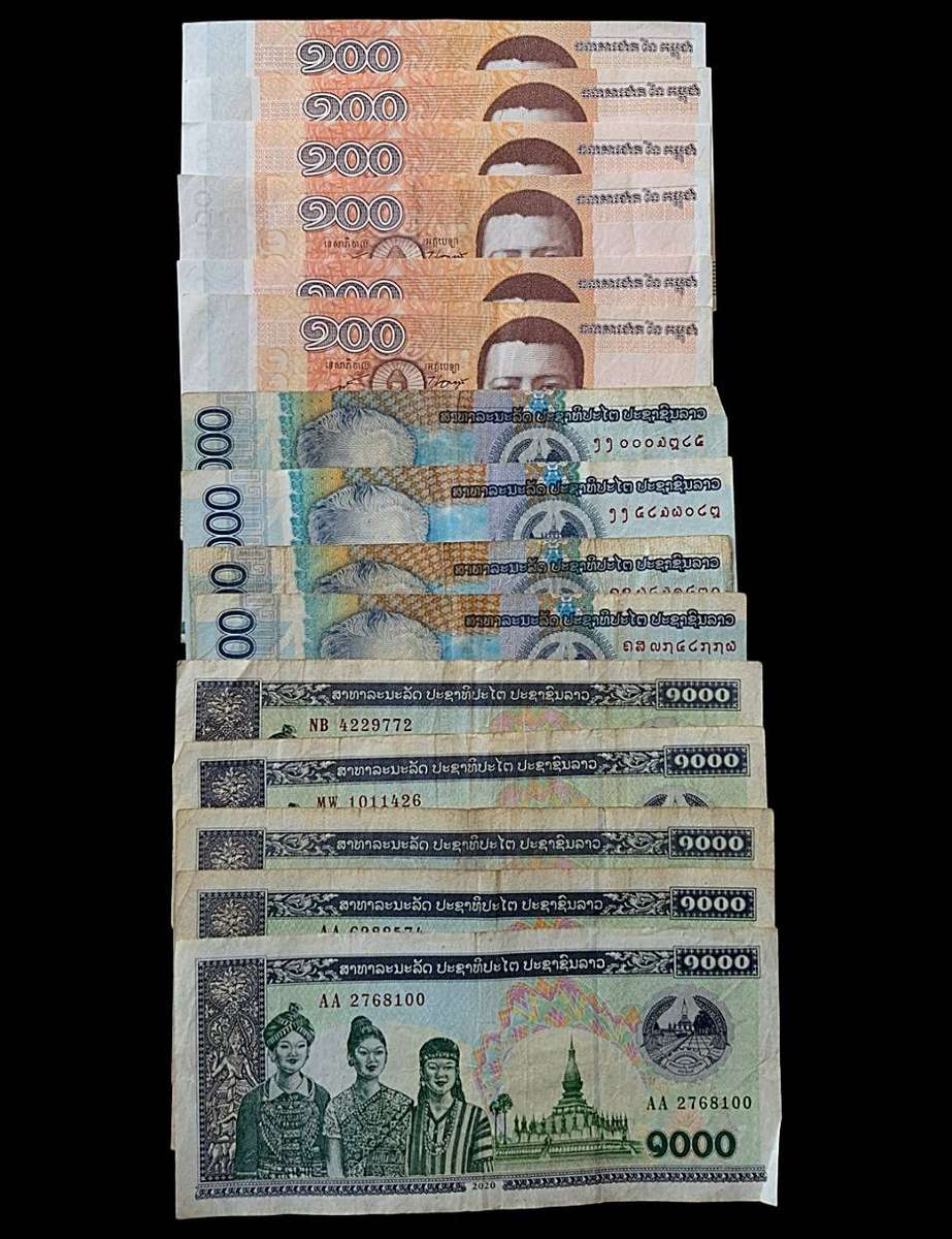 15-Piece Asian Banknote Lot  Cambodia & Laos  Bid Per Note