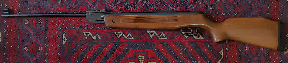 Hatsan Mod 55 4.5mm (.177) Break-Barrel Air Rifle  Excellent Condition