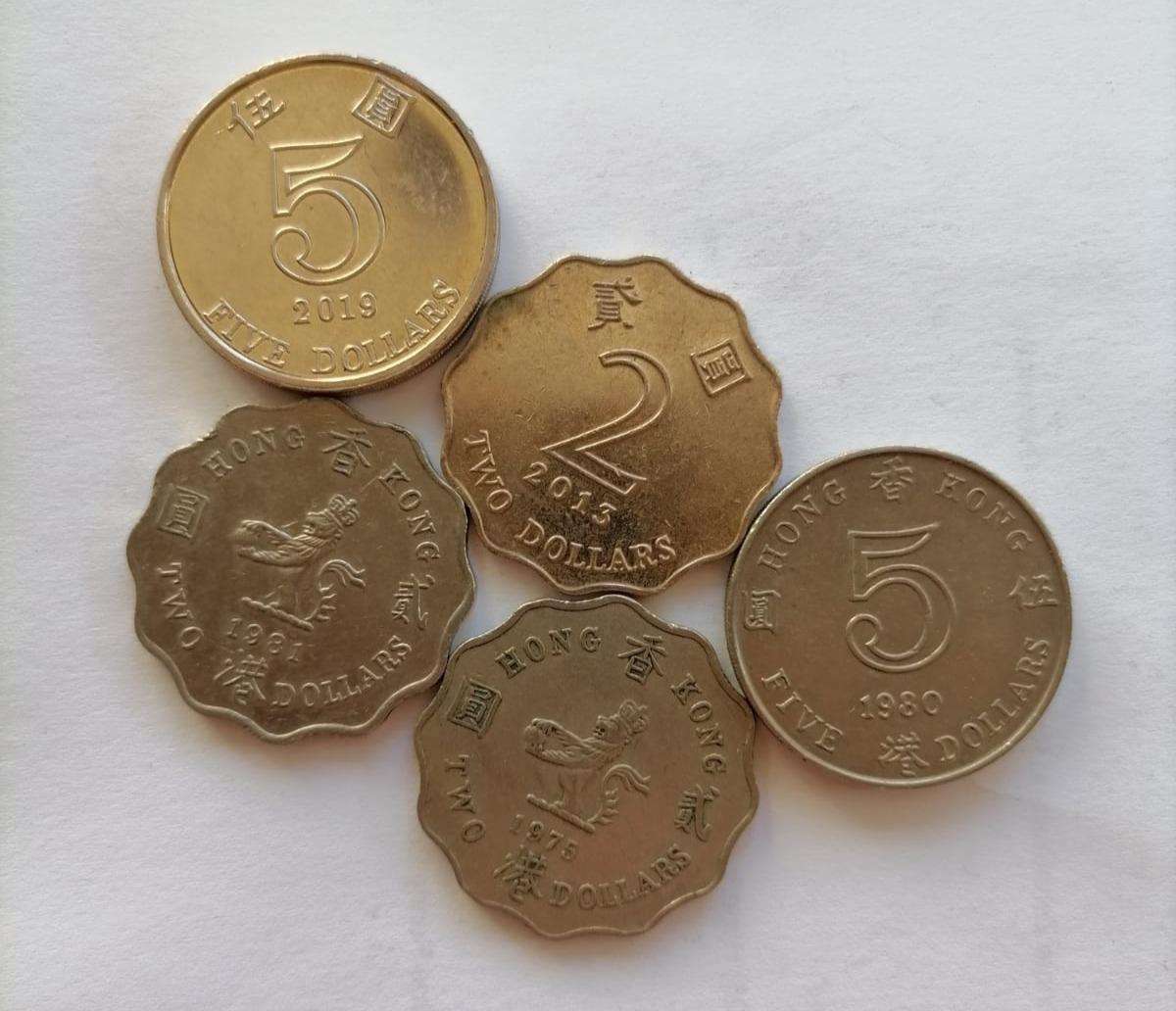 Lot of 5 Hong Kong Coins  2 & 5 Dollar  Queen Elizabeth II & Bauhinia Designs