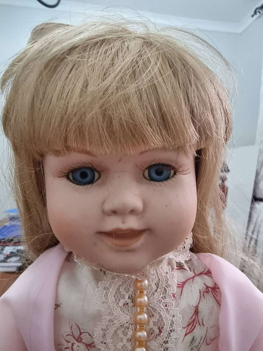 Vintage Collectable Porcelain Doll