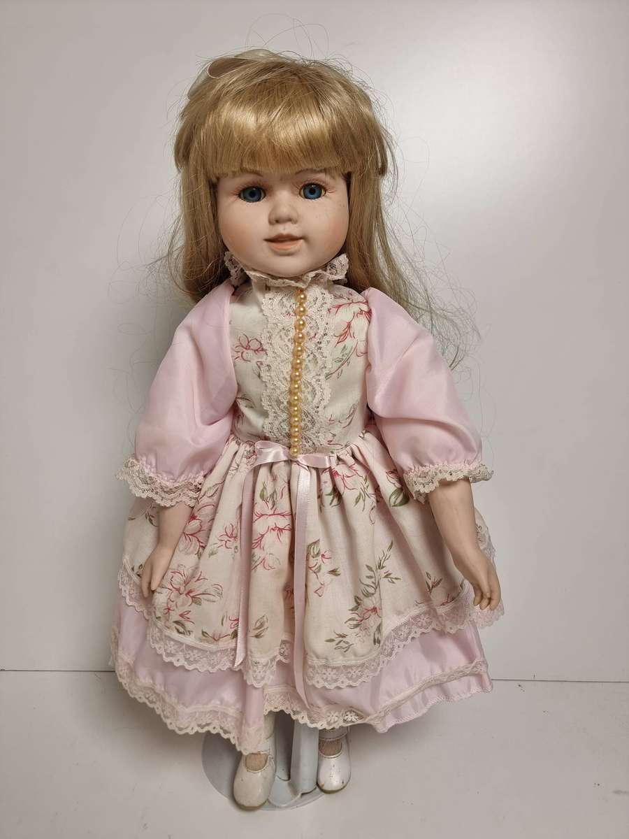 Vintage Collectable Porcelain Doll