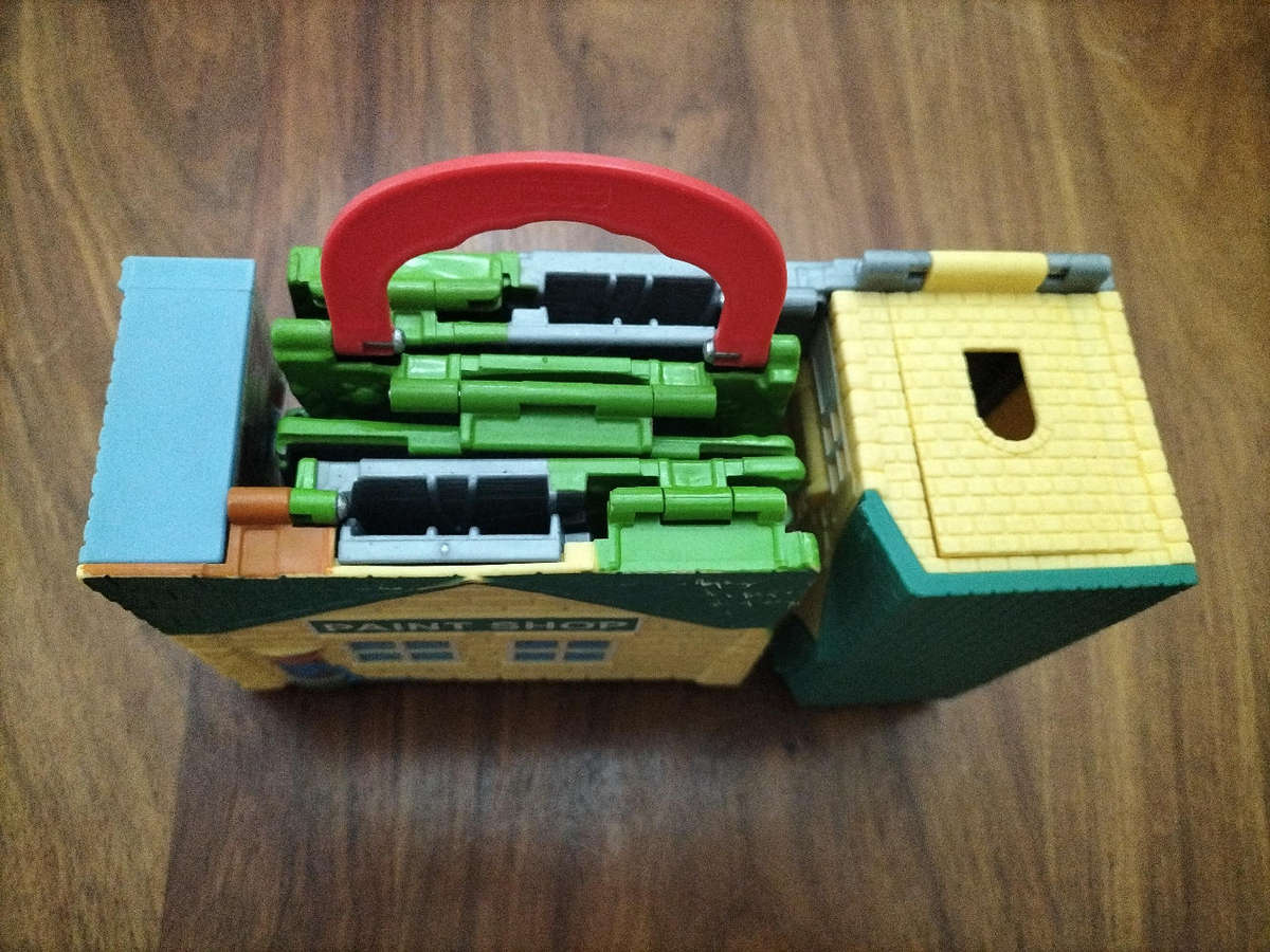 Thomas and Friends Sodor Paint Shop collectable toy