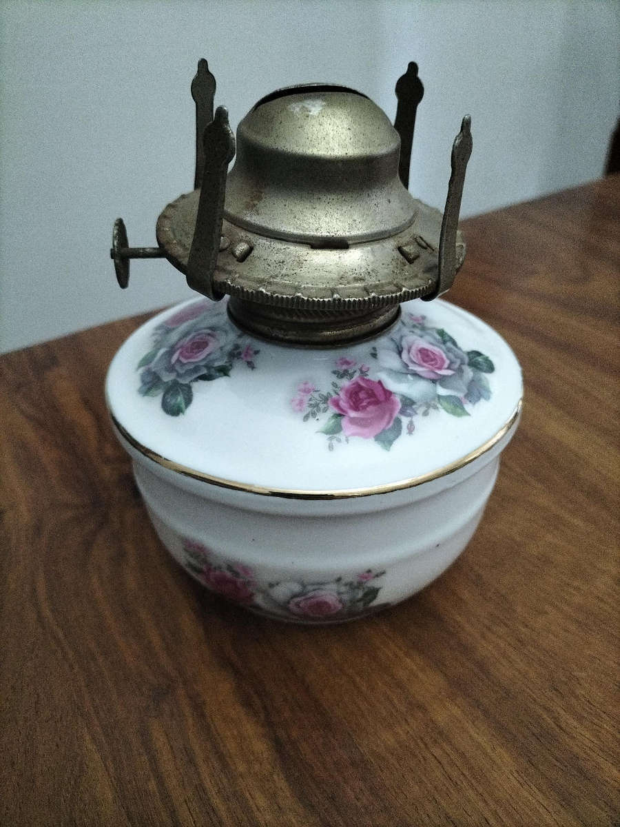 Vintage Porcelain oil lamp