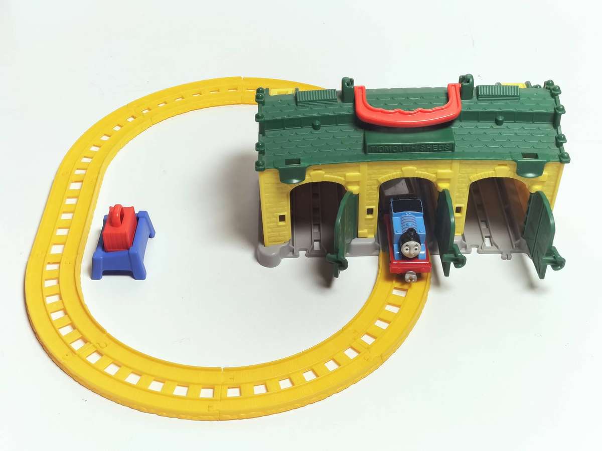 Thomas and Friends Tidmouth Sheds Playset