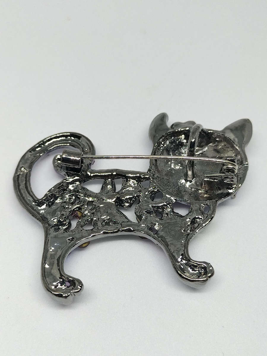 Cat Brooch and Earring Set Purple