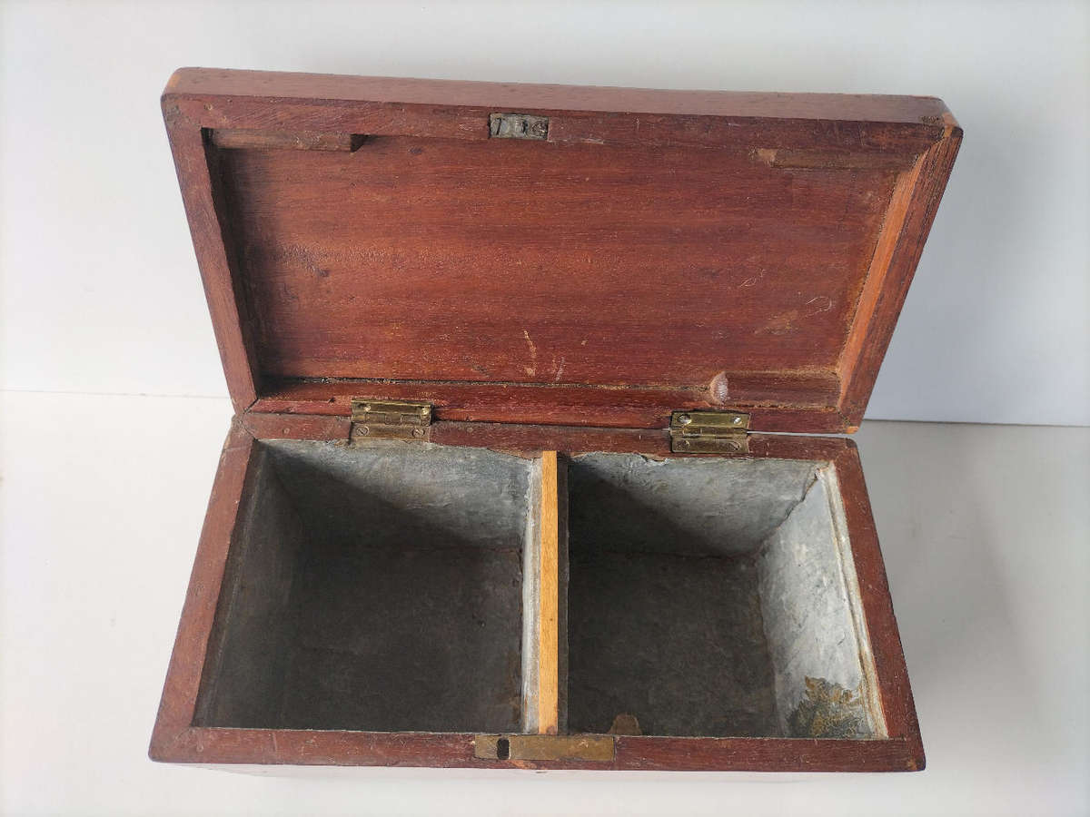 Antique Inlaid Wooden Tea Caddy/Chest