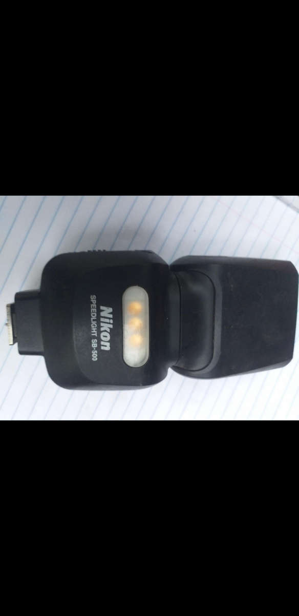 Nikon SB-500 super light flash