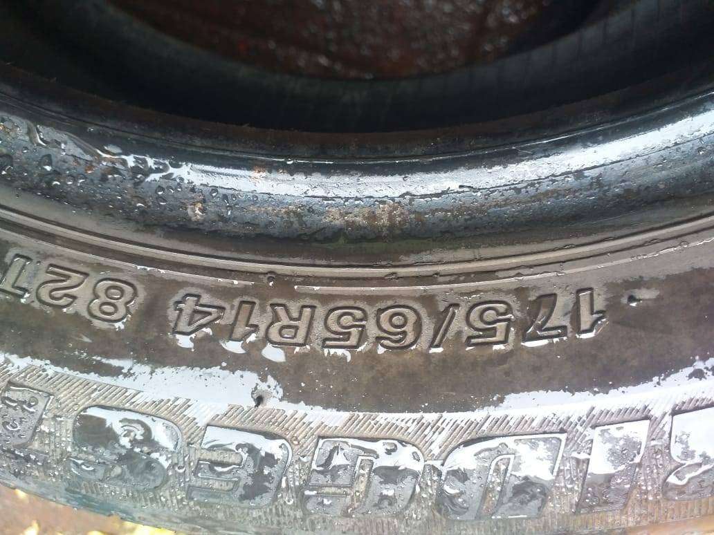 2x car tyre 175/65 R14