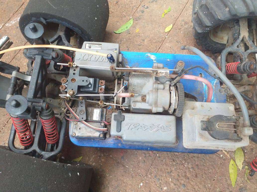 Traxxas T-axx nitro powered monster truck