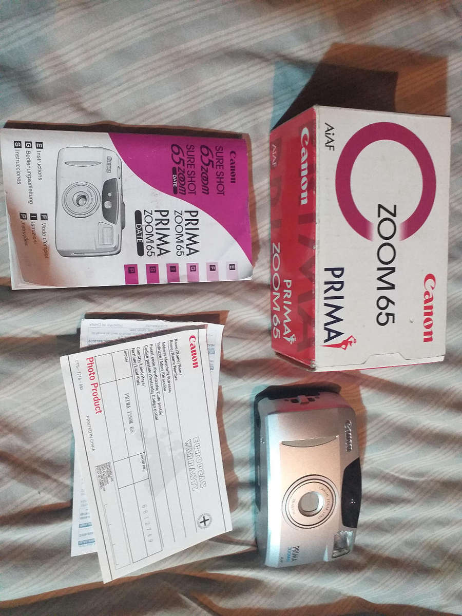 Canon zoom prima 65 camera