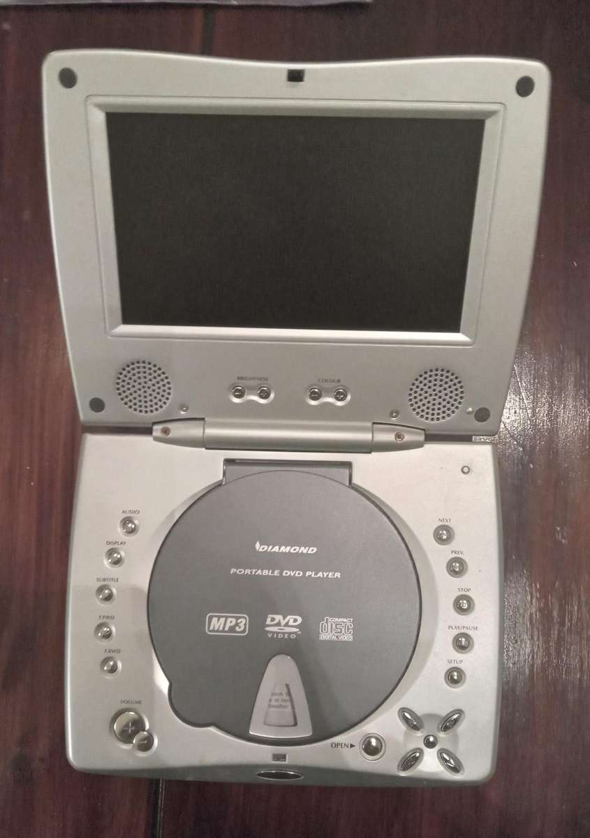 DIAMOND PORTABLE DVD PLAYER