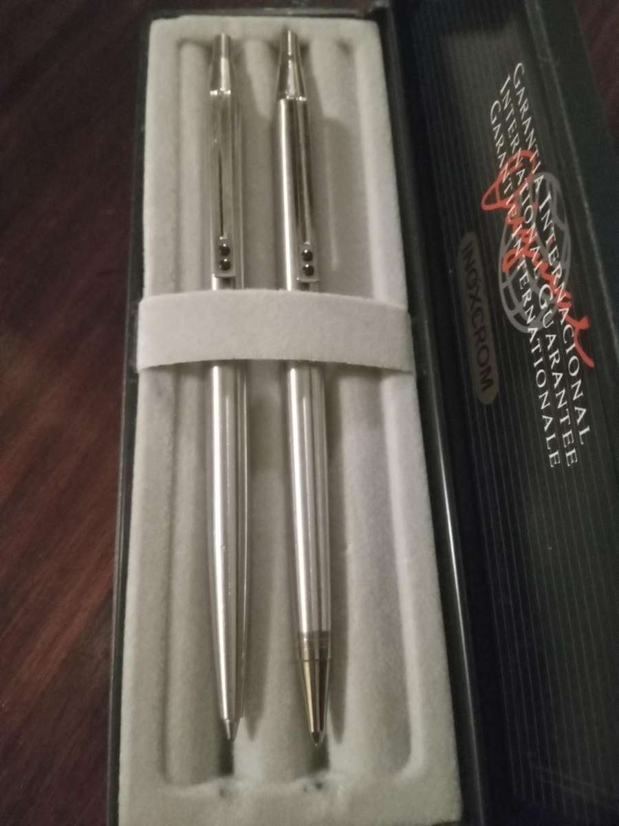INOXCROM PEN AND PENCIL SET-  AS GOOD AS NEW