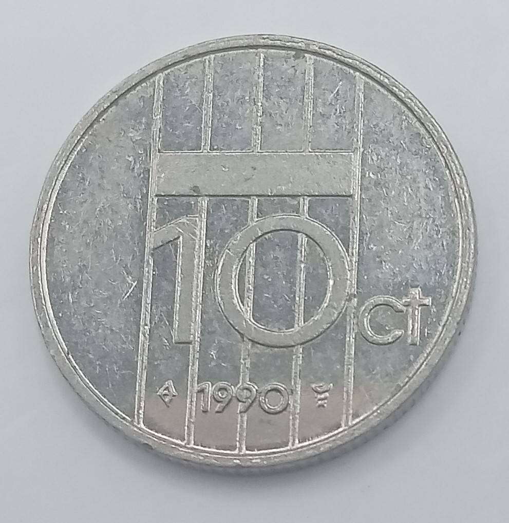 TWO NEDERLAND KONINGIN JULIANA AND BEATRIX 10 CENT COINS: 1 X 1977 AND 1 X 1990