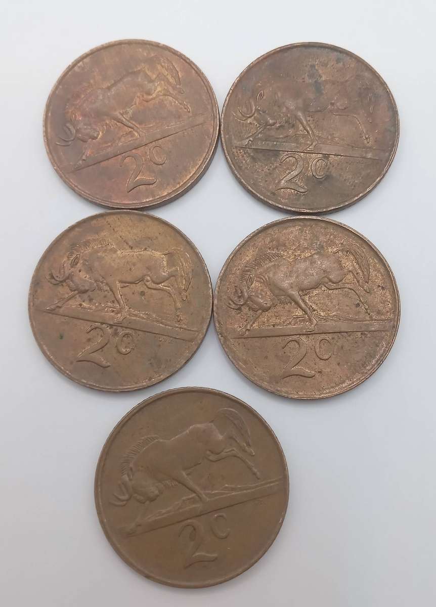FIVE RSA 2 CENT COINS: 1 X 1988, 1 X 1989 AND 3 X 1990: ONE BID TAKES ALL